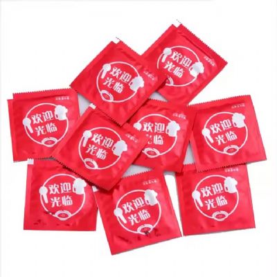 Wholesale Customized Food Service Wet Wipes For Restaurants Wet Cleaning wipes Custom logo Disposable Pocket wipes